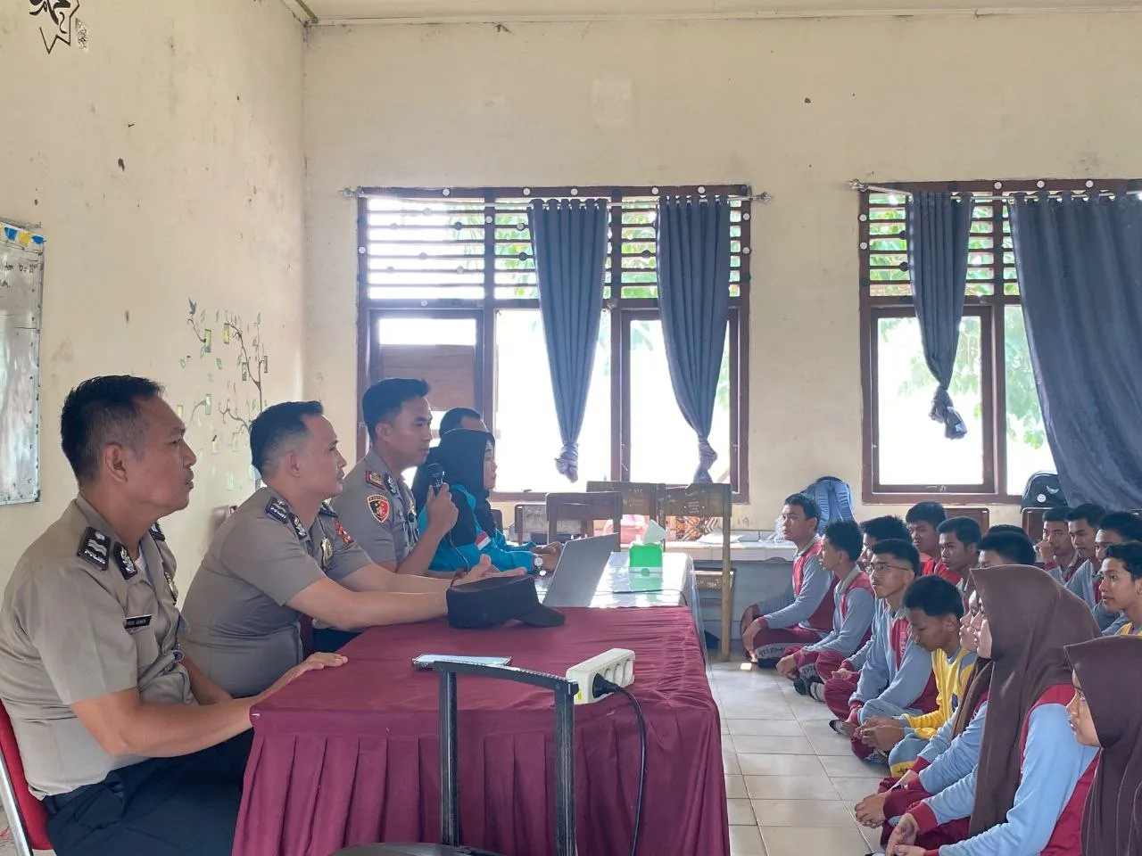 Kesadaran Hukum Pelajar Didorong lewat Pembinaan di SMA Negeri 1 Batanghari Leko